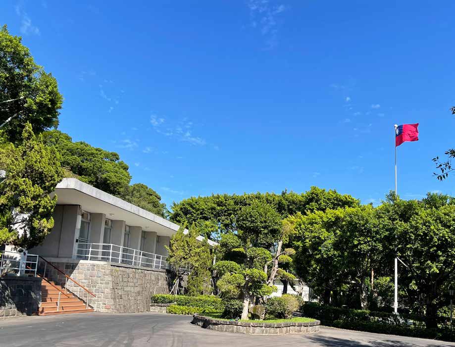 台北中山區【經國七海文化園區】位在車水馬龍路邊的祕密花園
