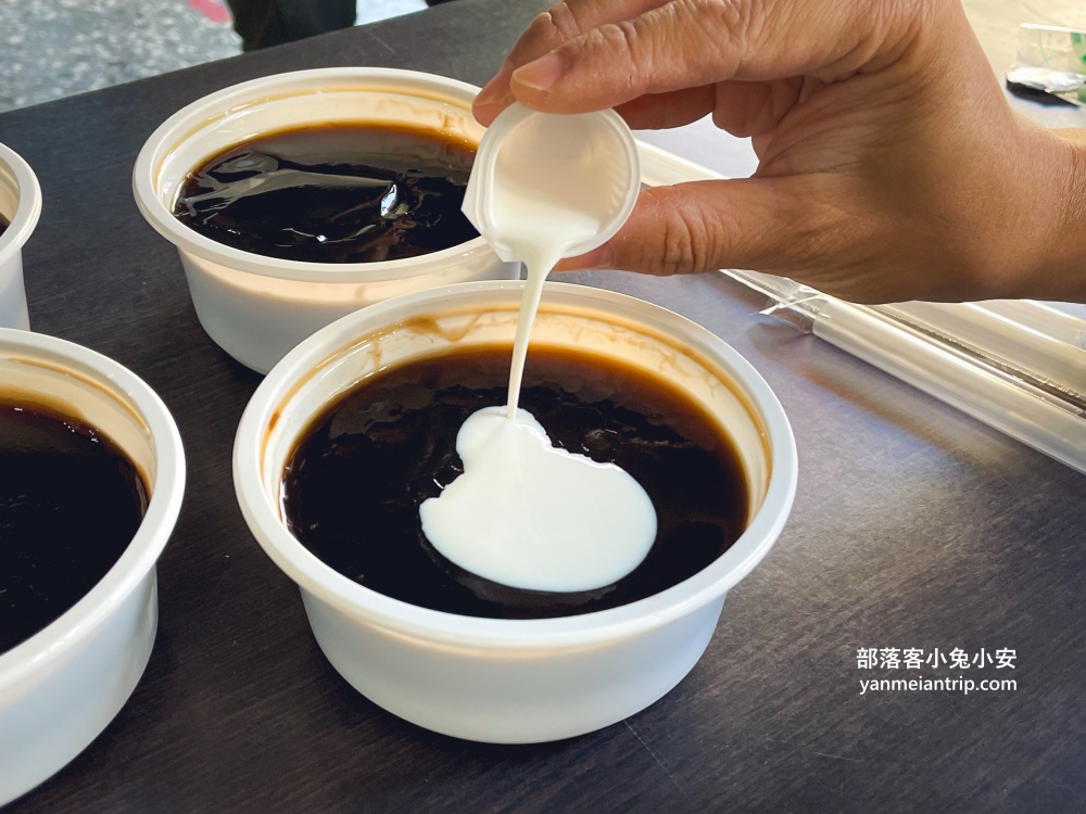 萬里【仙草龍仙草冰】在地人傳說中的秒殺仙草布丁專賣店