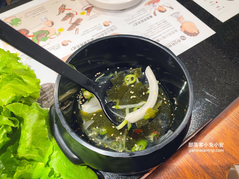 黑白大廚開的「本家BORNGA韓式燒肉」敦南店乾淨又衛生，訂位及菜單介紹給你認識