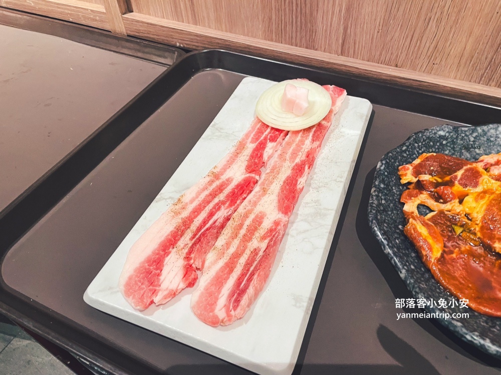 黑白大廚開的「本家BORNGA韓式燒肉」敦南店乾淨又衛生，訂位及菜單介紹給你認識