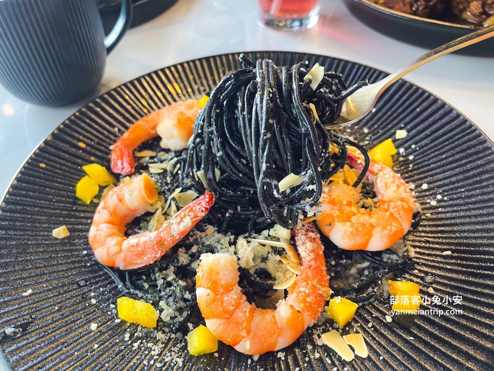 苗栗【烏色咖啡】谷歌4.6顆星的評價很高的義大利麵餐廳