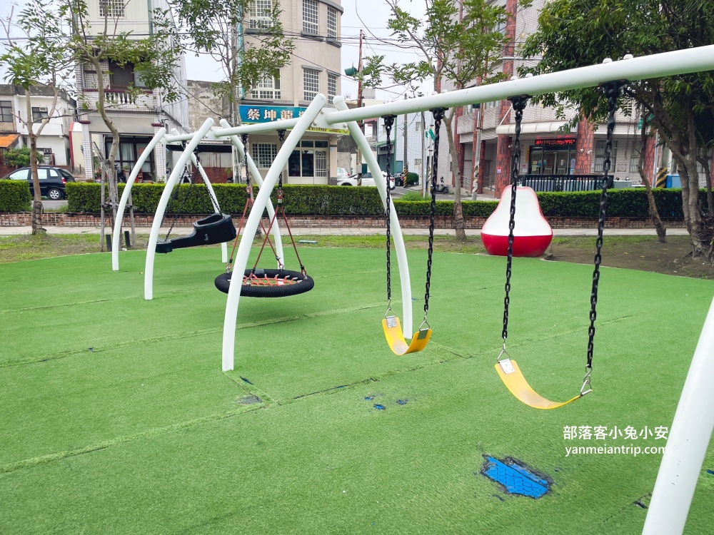 屏東「林邊蓮霧公園」最吸引人地方就是蓮霧主題及飛天火車