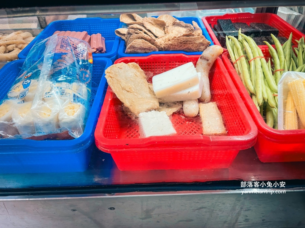 南州國小旁鹹酥雞餐車，買鹹酥雞送洋蔥真的好催淚