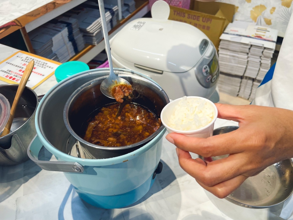 斗六【欣欣國軍罐頭工廠】雲林免費試吃羊肉爐&八寶粥的罐頭觀光工廠