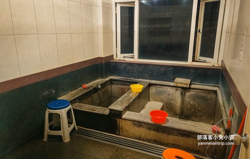 台北《六窟溫泉餐廳》陽明山上相當知名的美食與泡湯勝地