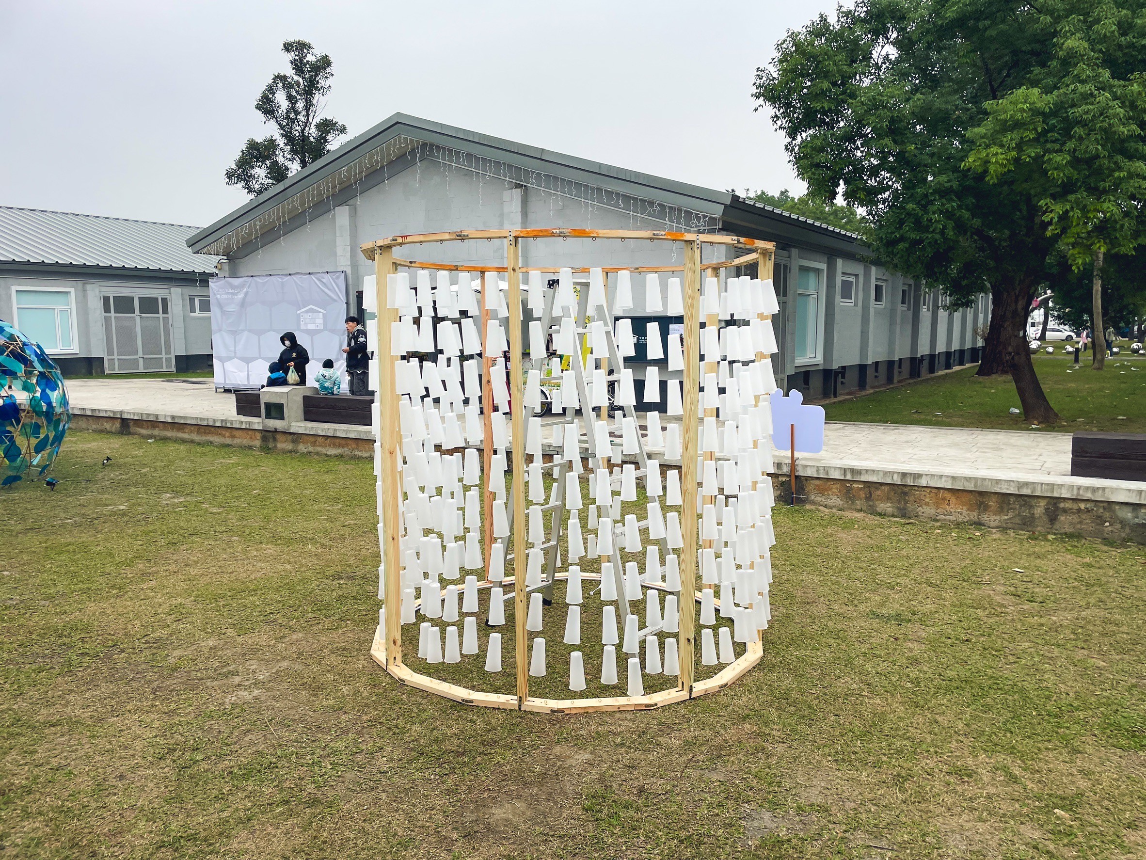 中壢【中原文創園區】年輕人文創市集，享受創意、藝術和美食的完美結合