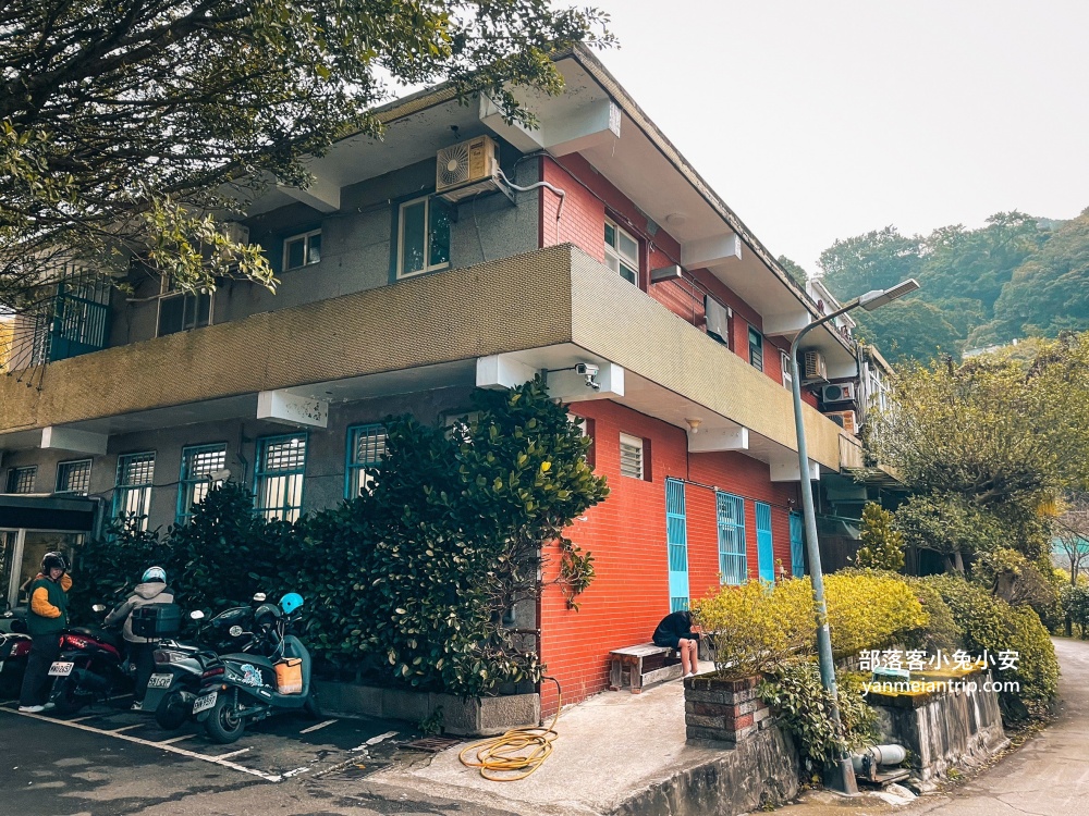 台北《六窟溫泉餐廳》陽明山上相當知名的美食與泡湯勝地