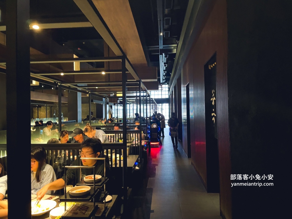茶六燒肉堂》中清店唯美用餐環境真加分，肉的品質維持很棒(菜色介紹)