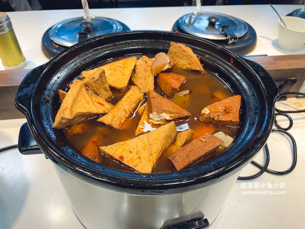 桃園【饗厚牛排桃園店】近五十道自助百匯，只要399元就能無限享用