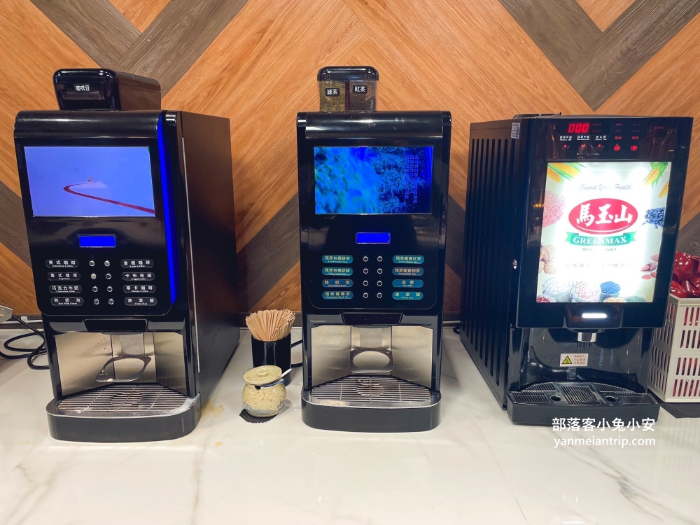 桃園【饗厚牛排桃園店】近五十道自助百匯，只要399元就能無限享用