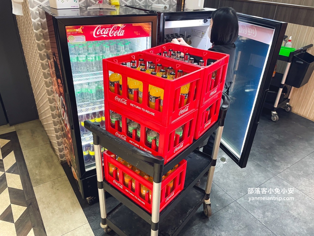 桃園【饗厚牛排桃園店】近五十道自助百匯，只要399元就能無限享用