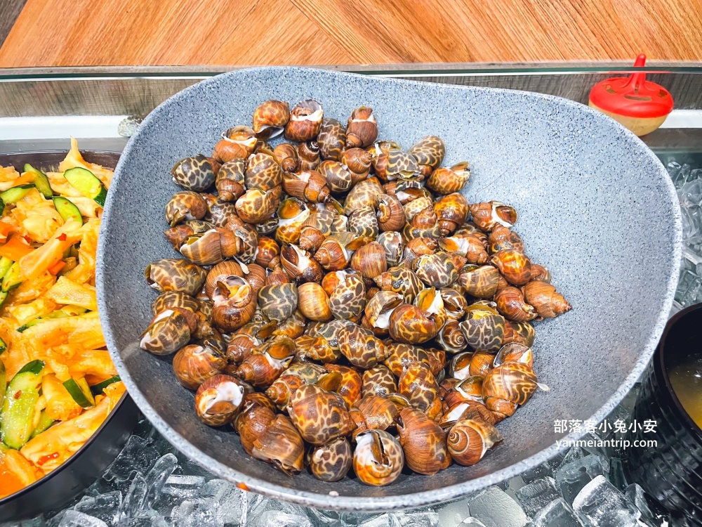 桃園【饗厚牛排桃園店】近五十道自助百匯，只要399元就能無限享用