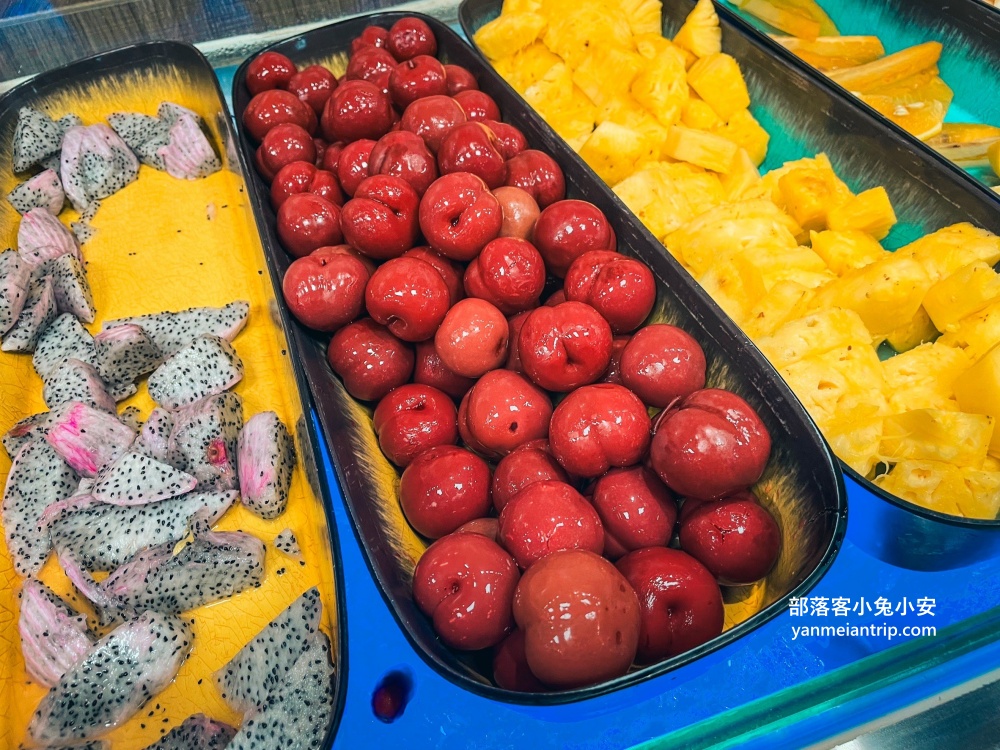 桃園【饗厚牛排桃園店】近五十道自助百匯，只要399元就能無限享用