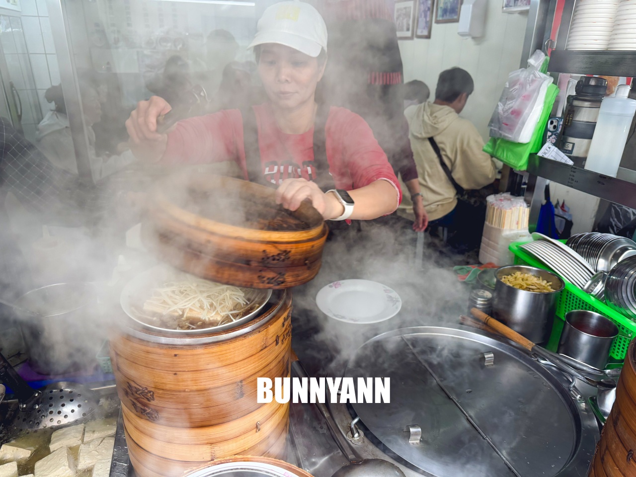 宜蘭美食》財記臭豆腐，脆皮臭豆腐和麻辣臭豆腐必吃