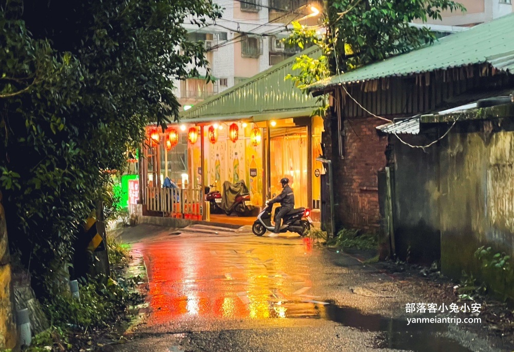 基隆古早風味甕仔雞麥金店，巷子內的脆皮烤雞，假日沒預訂吃不到 @小兔小安*旅遊札記
