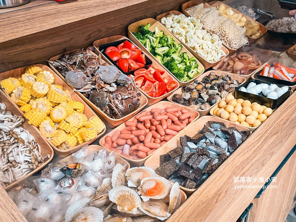宜蘭礁溪【告春食彩海鮮鍋物】超高CP值火鍋店,螃蟹龍蝦通通有!