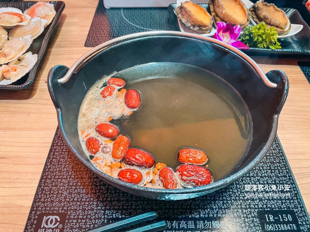 宜蘭礁溪【告春食彩海鮮鍋物】超高CP值火鍋店，螃蟹龍蝦通通有！