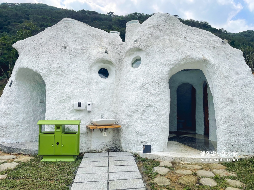 新北【亮山川休閒農場】最大特色就是園區內那條繽紛吸睛的彩色鋼構步道！