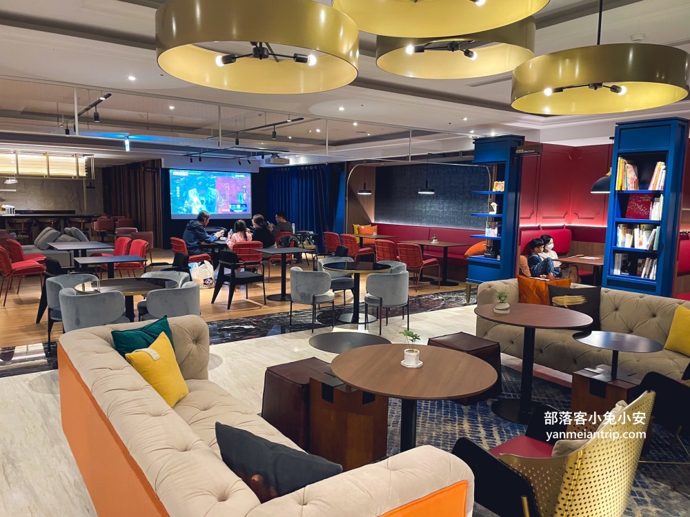 悅樂旅店·台中文心，評分4.9優質旅店，宵夜泡麵吃到飽