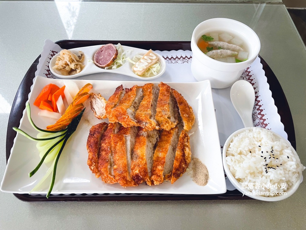 陽明山【楓月小集♨️溫泉餐廳】寬敞又乾淨山景湯屋，只要250元就能享有