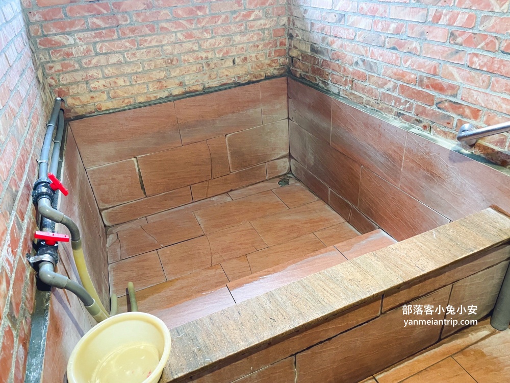 陽明山【楓月小集♨️溫泉餐廳】寬敞又乾淨山景湯屋，只要250元就能享有