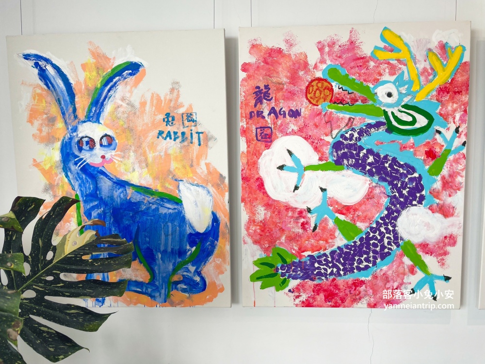 南投【益品美術館】玻璃屋裡喝咖啡看畫展，還有草地能跑跳