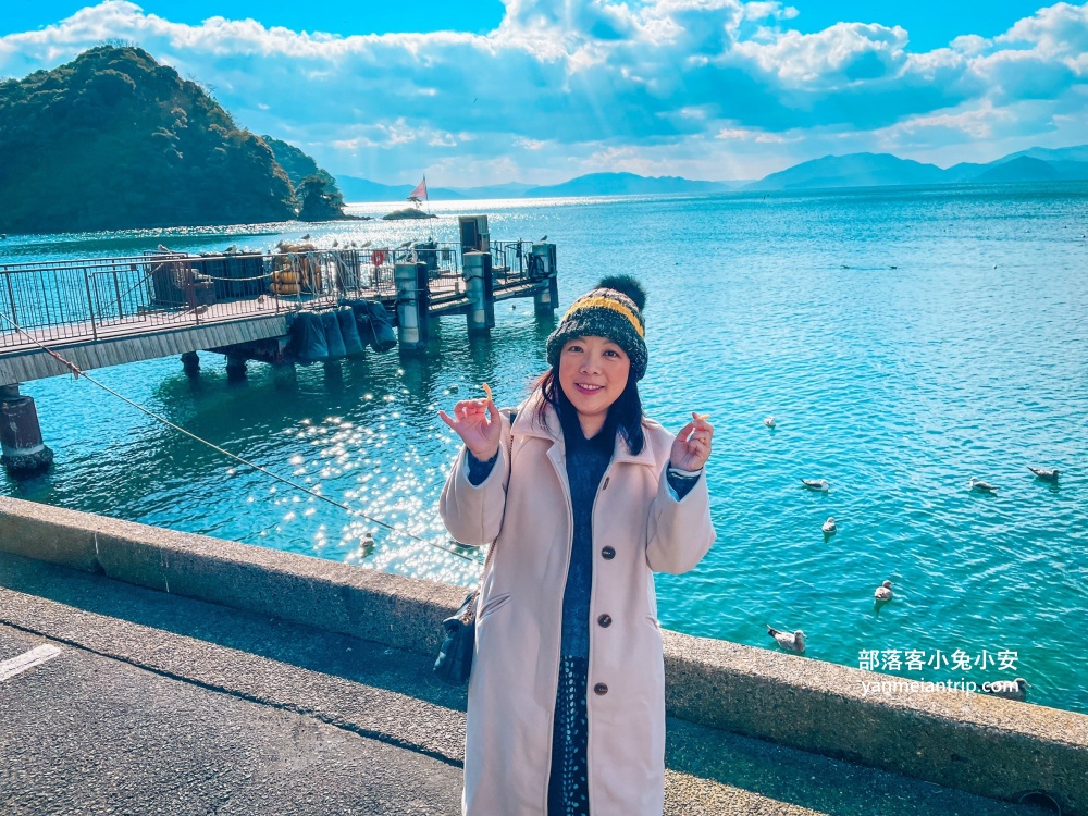 日本京都【伊根灣舟屋遊覽船】小漁村內的優質搭船餵海鷗活動