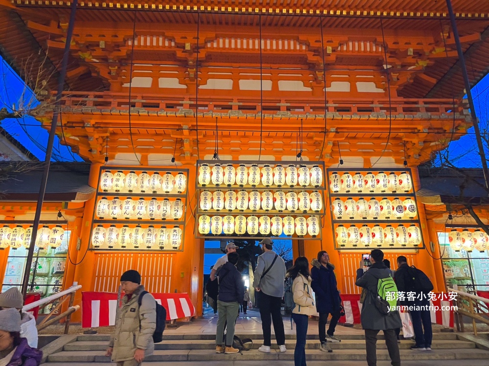 京都祇園花見小路半日遊，順遊八坂神社本殿、嗨吃相撲茶屋火鍋攻略