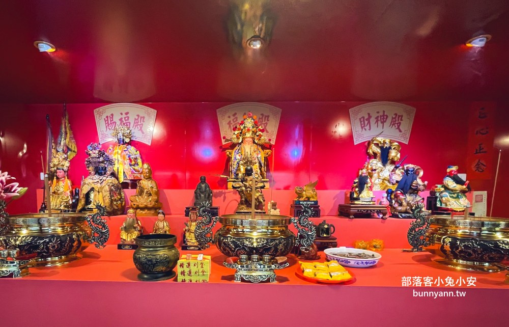 【頭城玄德宮】宜蘭泡麵土地公，拿泡麵還願的土地公廟