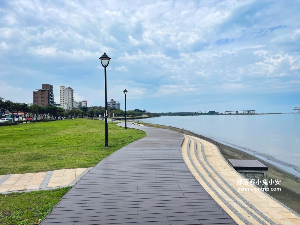 八里左岸騎腳踏車一日遊懶人包，吃美食、景點看風景全攻略