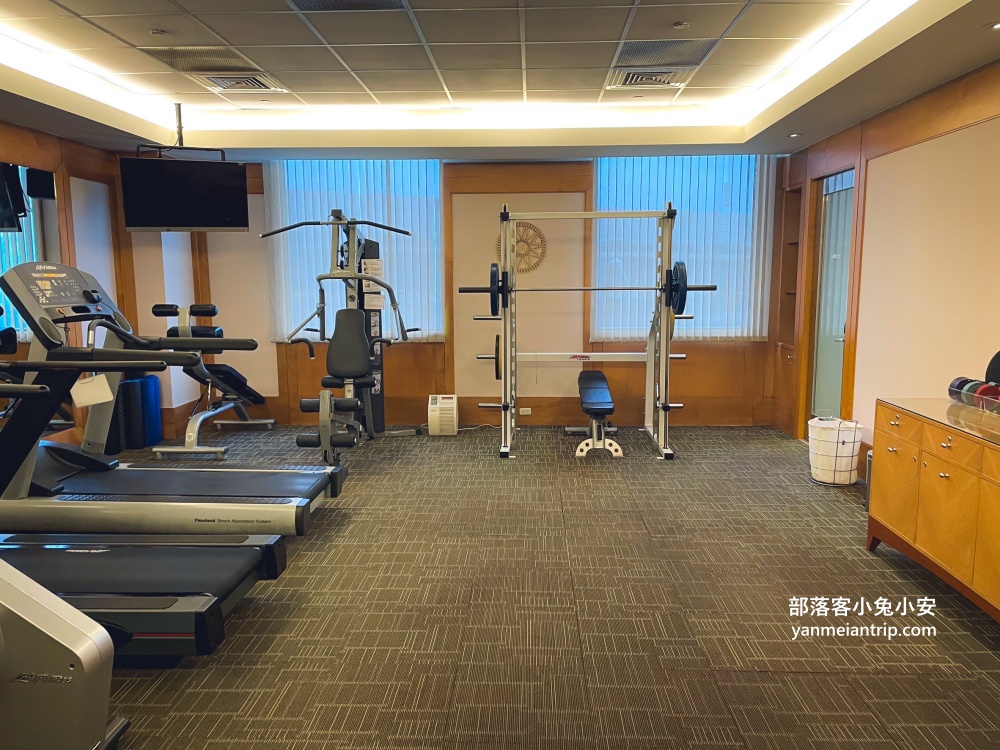 【瓏山林台北中和飯店】一泊二食玩樂餐飲住宿指南，室內三溫暖、酒吧、甜點、德國豬腳全攻略!