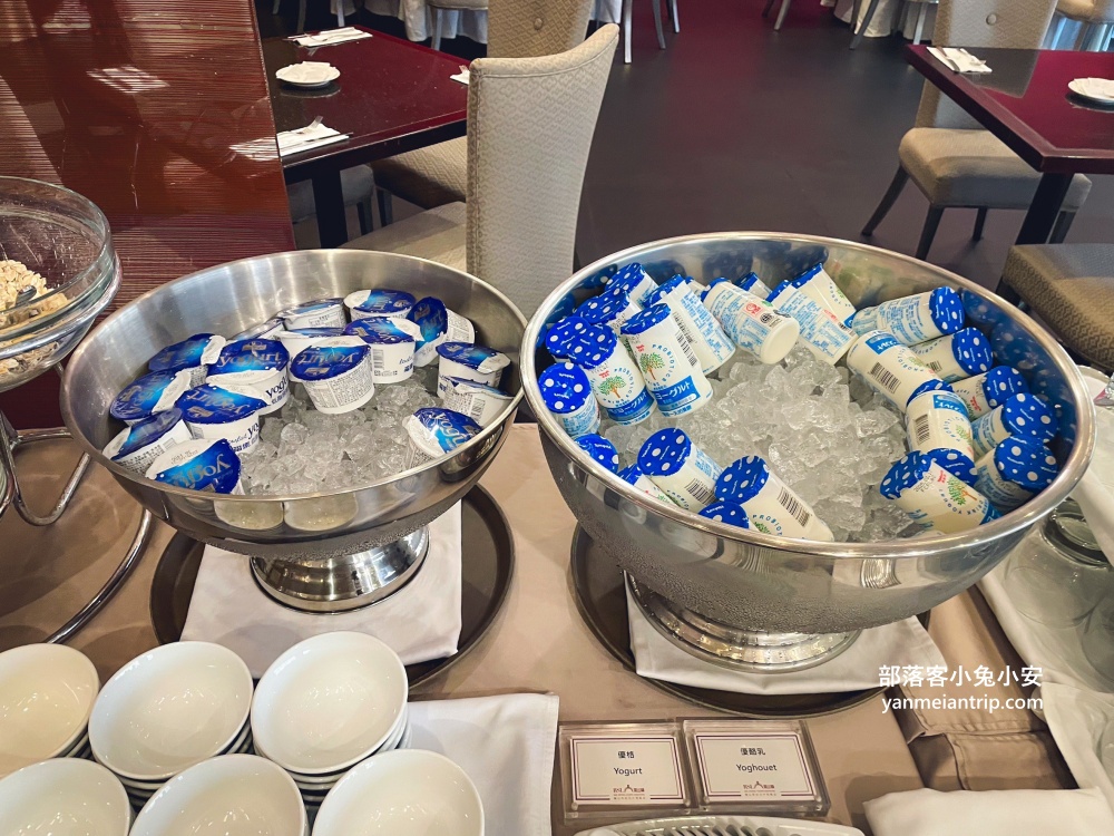【瓏山林台北中和飯店】一泊二食玩樂餐飲住宿指南，室內三溫暖、酒吧、甜點、德國豬腳全攻略!