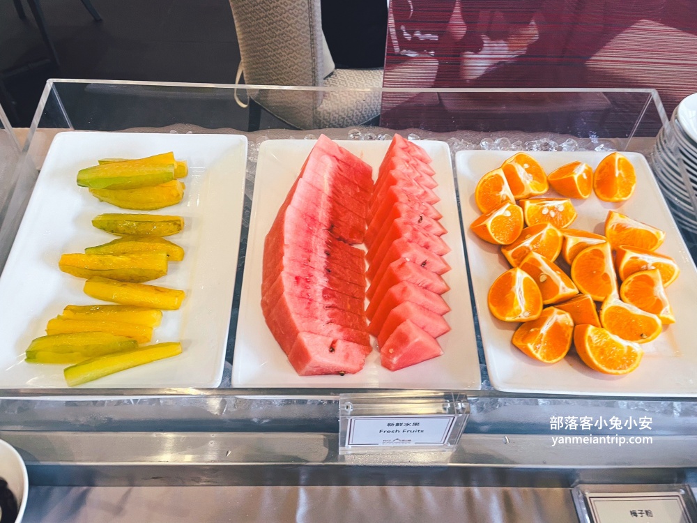 【瓏山林台北中和飯店】一泊二食玩樂餐飲住宿指南，室內三溫暖、酒吧、甜點、德國豬腳全攻略!