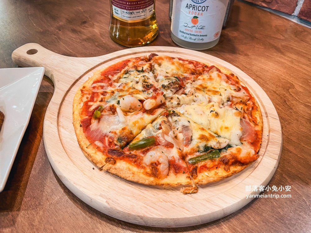 台北【Wineswee威士威酒食超市永春店】店內暢飲數款酒類只要290元，好划算！