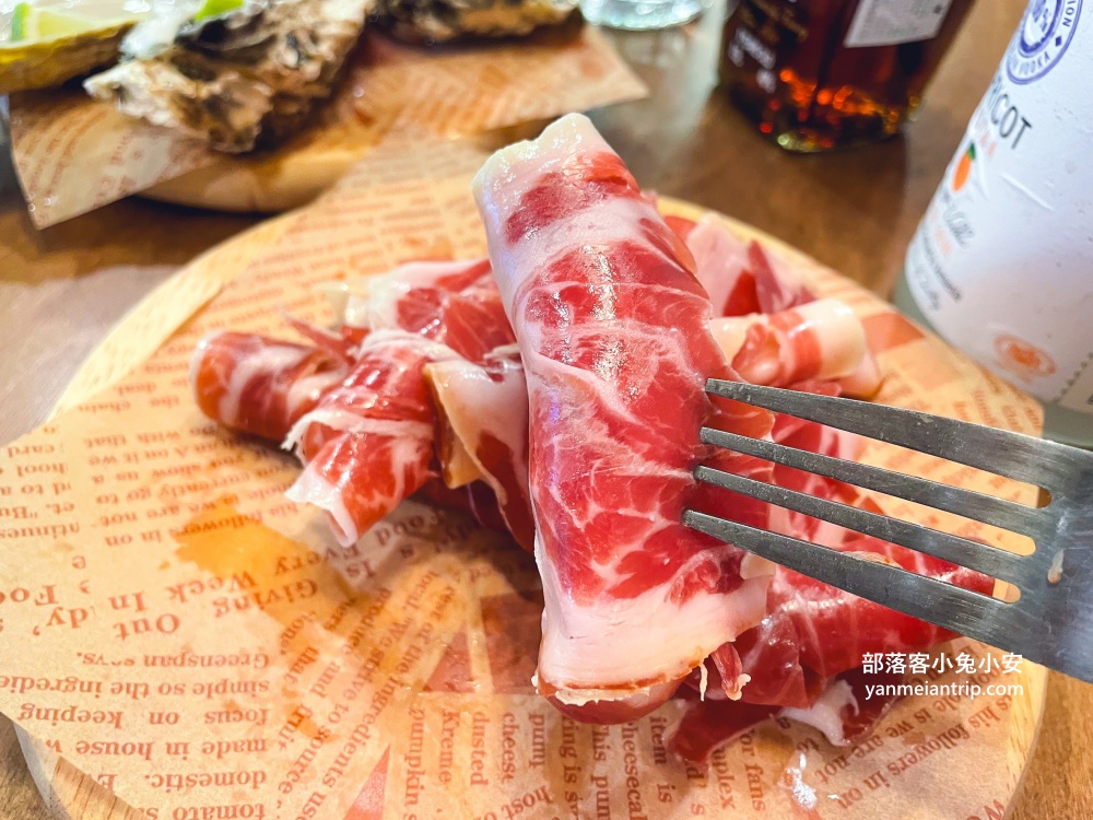 台北【Wineswee威士威酒食超市永春店】店內暢飲數款酒類只要290元，好划算！