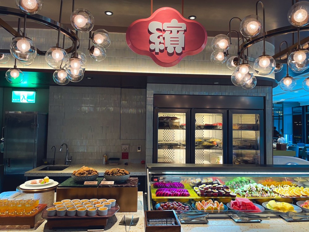 台北【島語自助餐廳】提供百道料理菜色的高級吃到飽餐廳