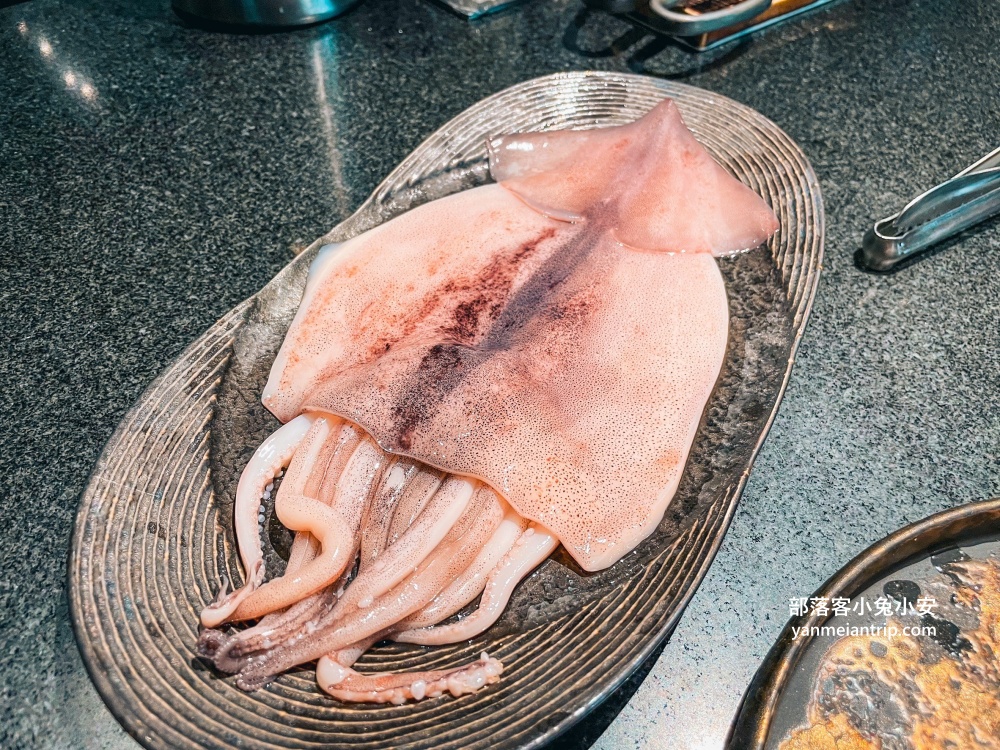 台南》碳佐麻里精品燒肉台南新興店，全台最大燒肉園區