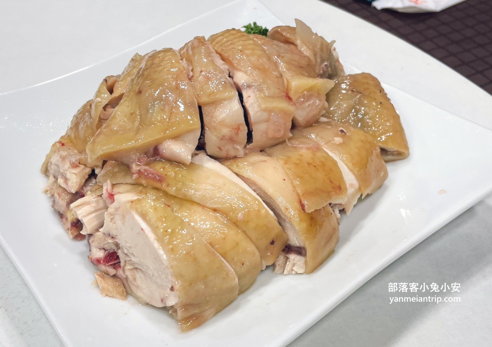 【茂園餐廳】走進來一定要點白斬雞、花枝丸跟鹹冬瓜蒸午仔魚，好好吃!!