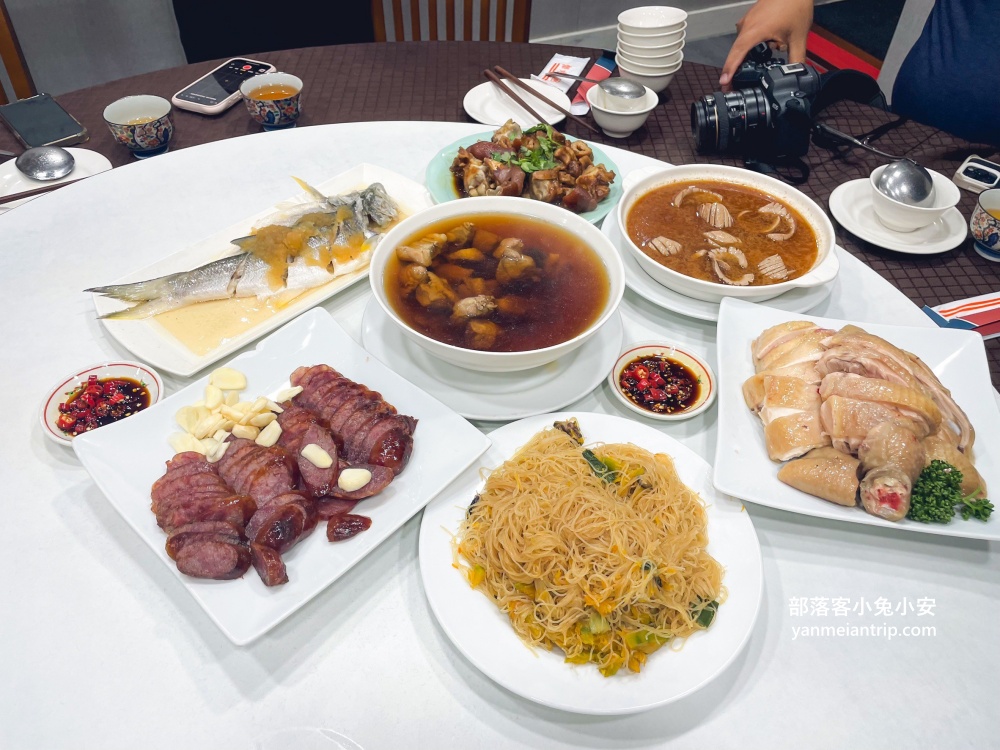 【茂園餐廳】走進來一定要點白斬雞、花枝丸跟鹹冬瓜蒸午仔魚，好好吃!!