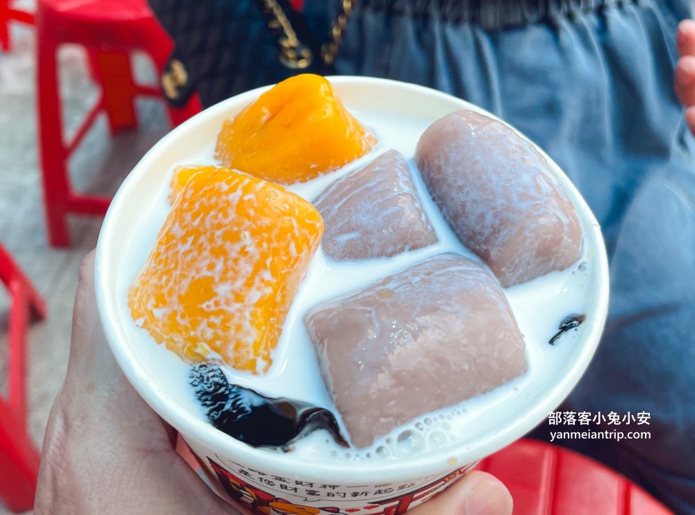 新北【台灣珊瑚貝殼廟】用大量貝殼打造的夢幻海底隧道