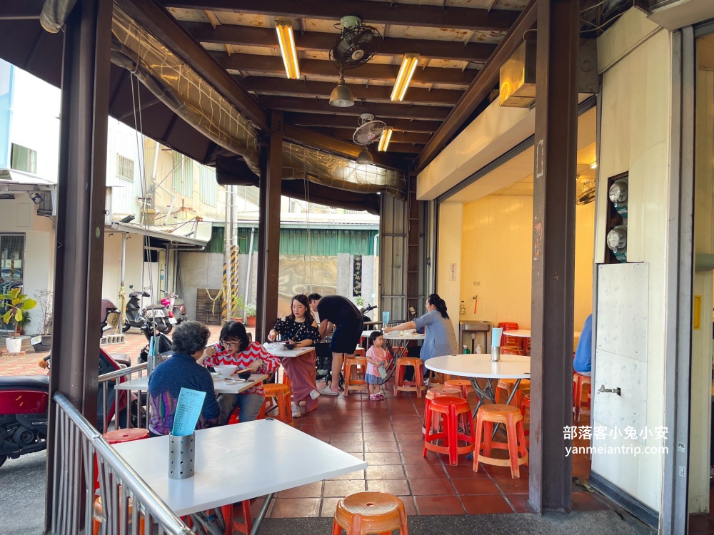 台南美食【阿堂鹹粥】中西區好吃的綜合虱目魚粥