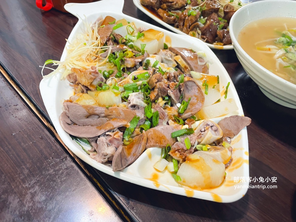 【石碇頭骨肉老店】傳承第三代的石碇美食老店，民國25年至今‼️比你阿媽還要老
