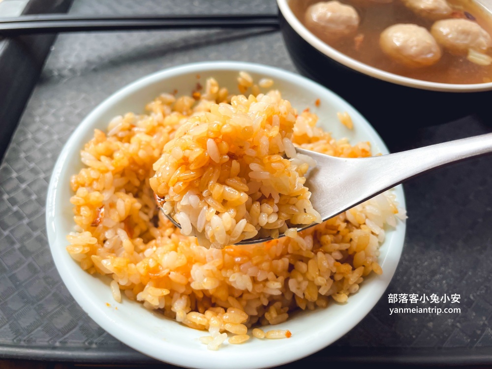 台南【鼎富發豬油拌飯】便宜又好吃的豬油拌飯小吃店(菜單&環境)