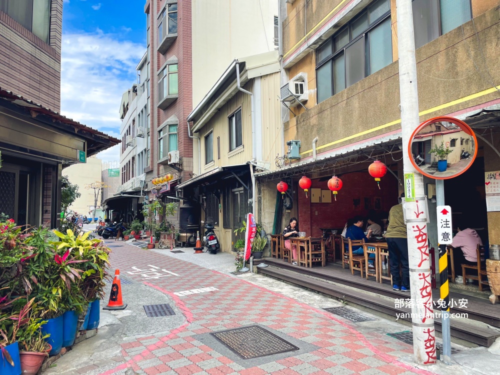 台南【鼎富發豬油拌飯】便宜又好吃的豬油拌飯小吃店(菜單&環境)