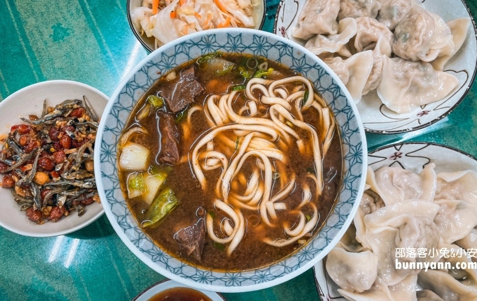 高棚滿座牛肉麵