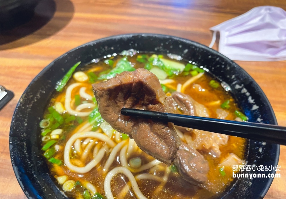 呷霸牛肉麵南平店