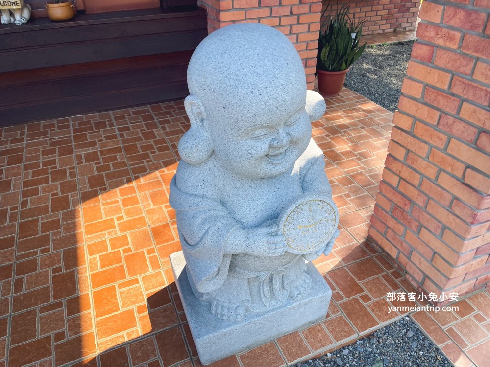新竹【世界幸福咖啡總店】擁有迷人的湖景與綠意盎然的林景