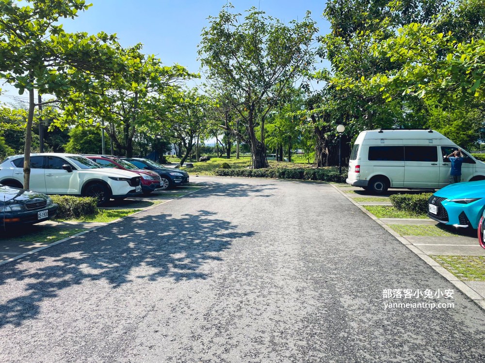 安農溪分洪堰自然生態園區，朝向溪流的步道，來回半小時輕鬆走完。