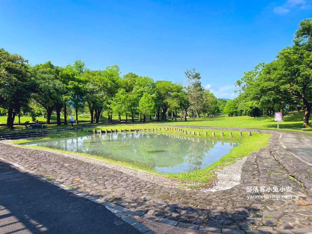 安農溪分洪堰自然生態園區，朝向溪流的步道，來回半小時輕鬆走完。