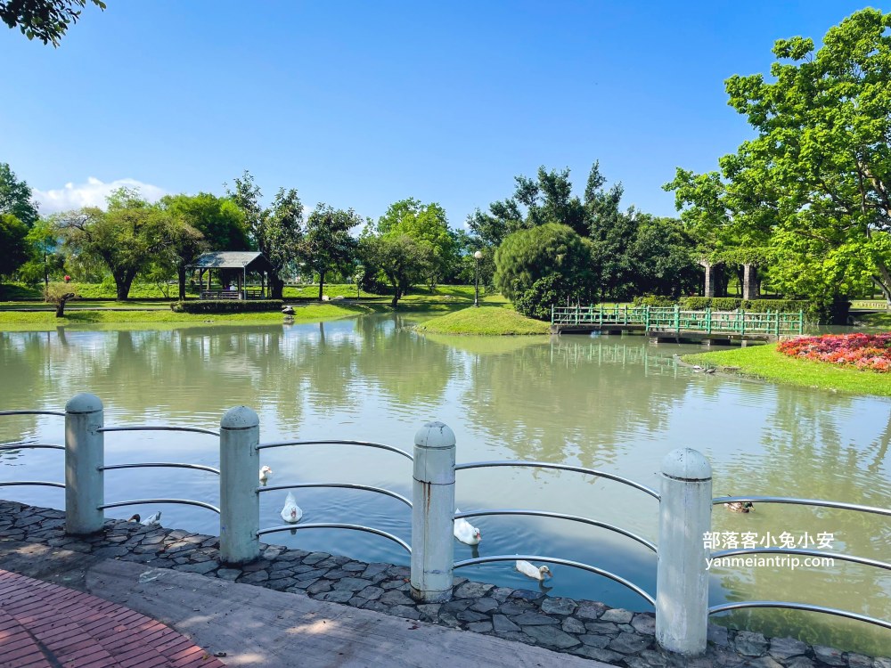 安農溪分洪堰自然生態園區，朝向溪流的步道，來回半小時輕鬆走完。